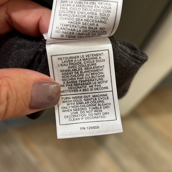 {Disneyland}Mens Sz XL Gray MickeyMouse T-shirt w/BlackTrim Sleeves & Neck - Picture 6 of 6